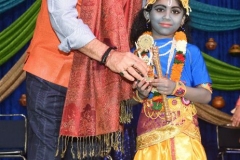 Anupam-Kher-with-young-Krishna